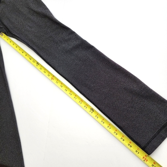 Lululemon Skinny Groove Leggings Pants Diamond Dot Black White Stretch Size  8 - Picture 15 of 15